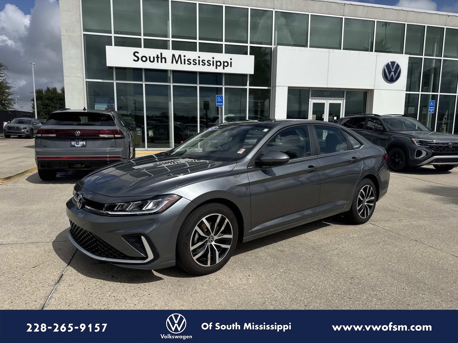 2025 Volkswagen Jetta SE's photo