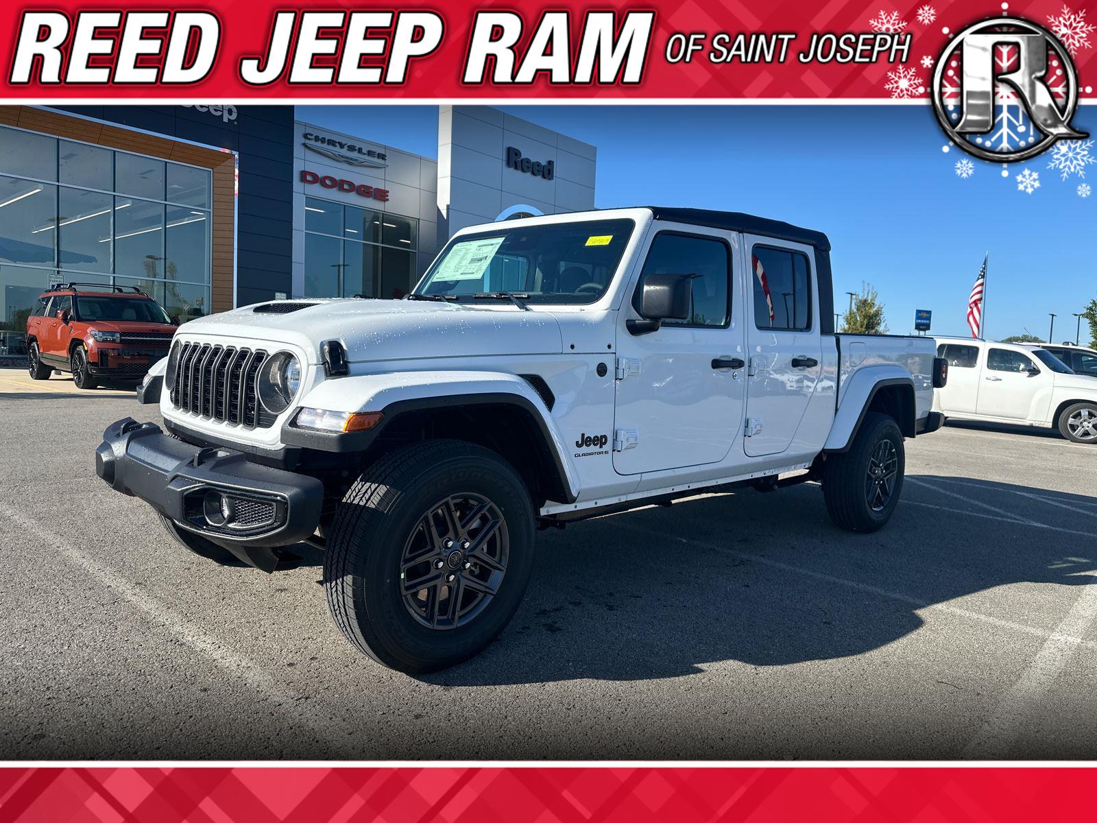 2025 Jeep Gladiator Sport S's photo