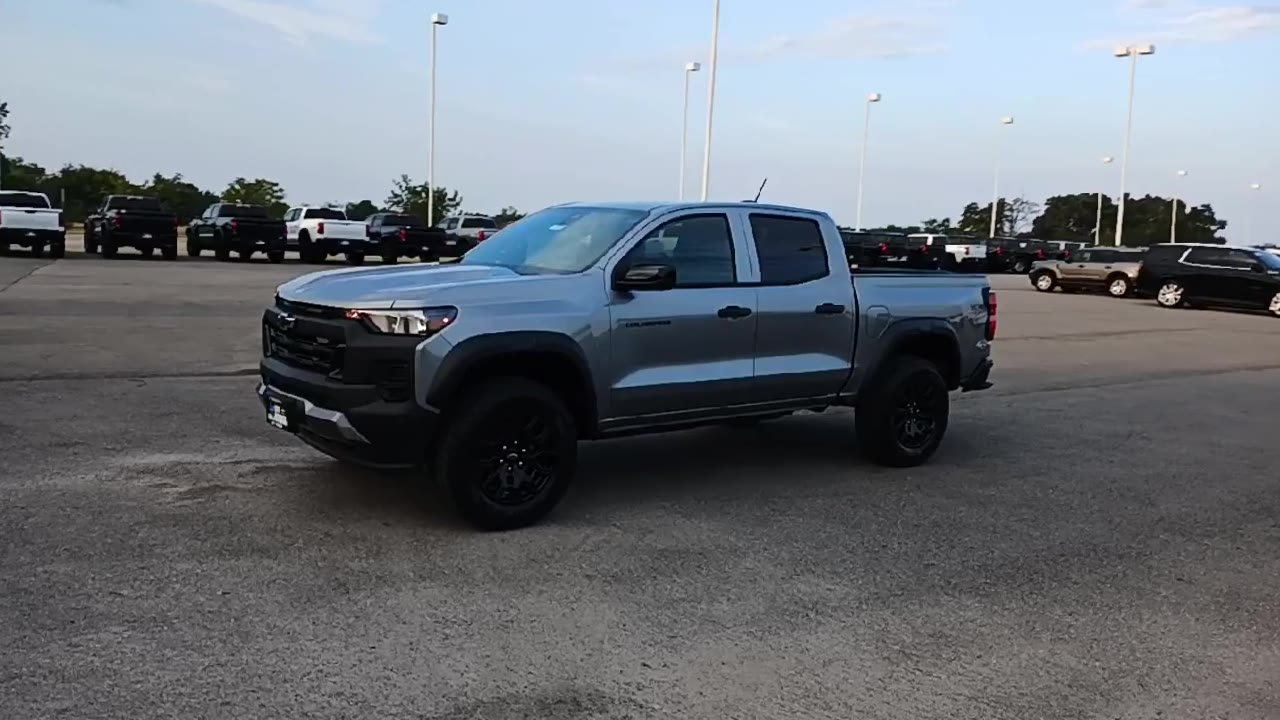 2026 Chevrolet Colorado Trail Boss photo 3