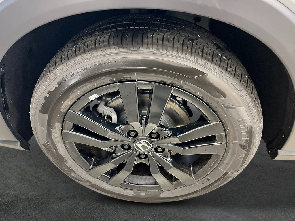 2026 Honda HR-V Sport photo 9