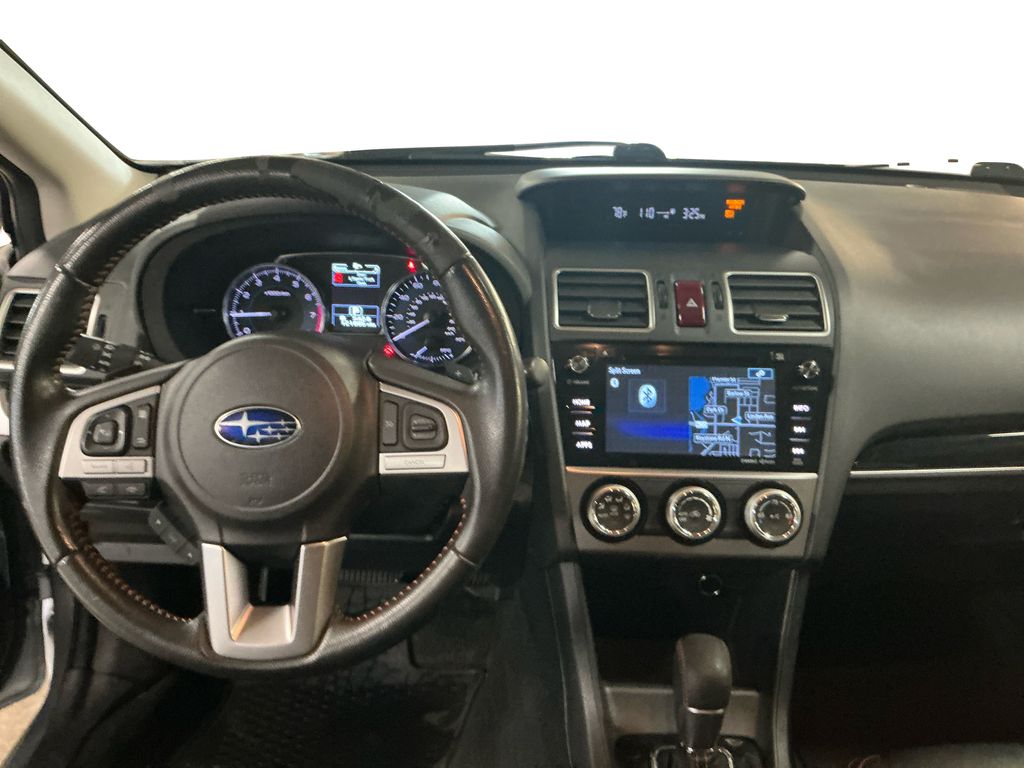 2016 Subaru Crosstrek 2.0i Limited photo 9