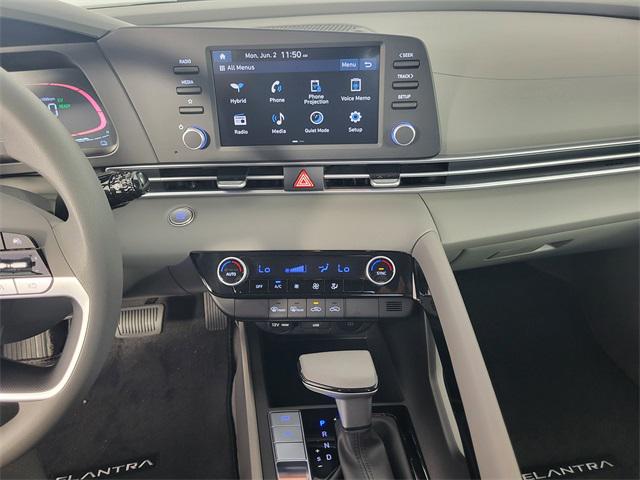 2025 Hyundai Elantra Hybrid Blue photo 20