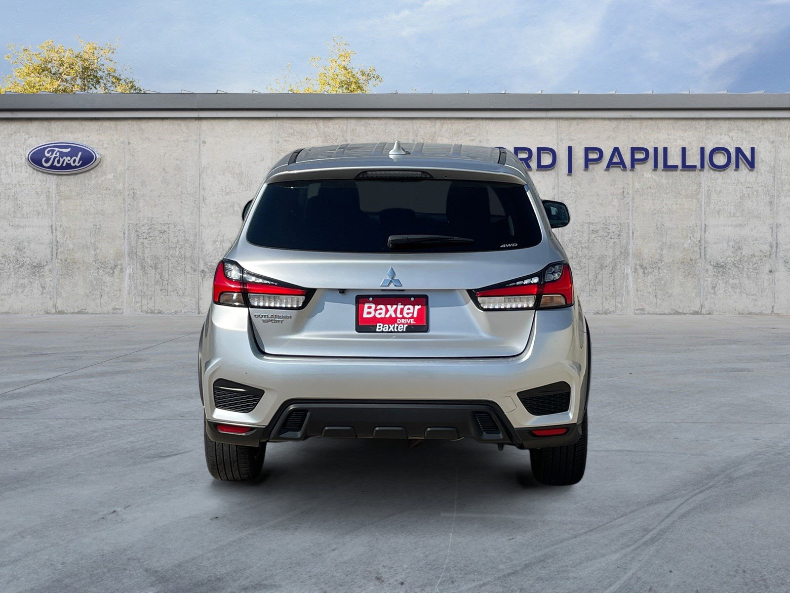 2024 Mitsubishi Outlander Sport SE photo 3