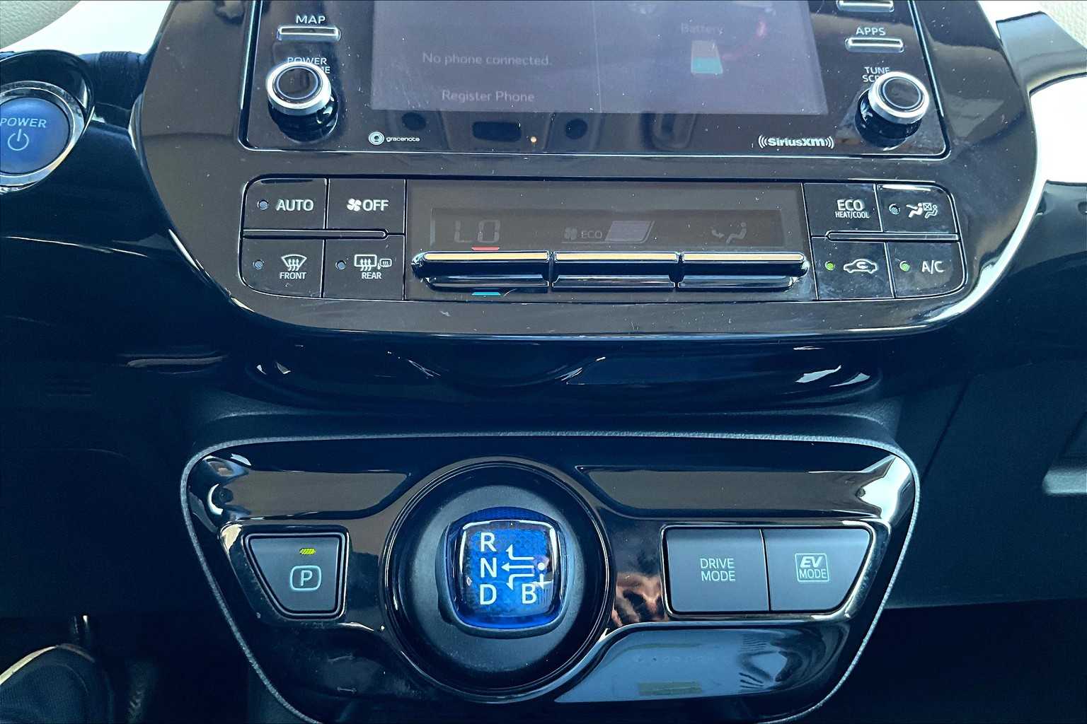 2022 Toyota Prius LE photo 29