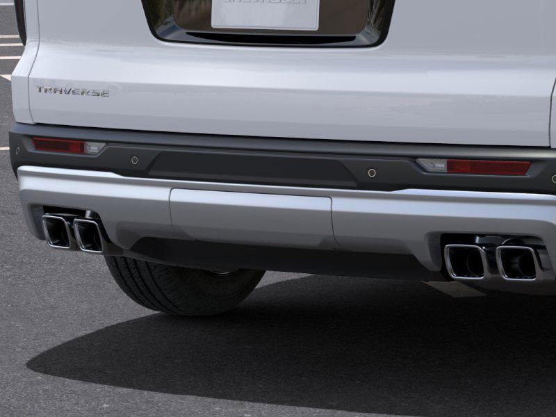 2025 Chevrolet Traverse photo 13
