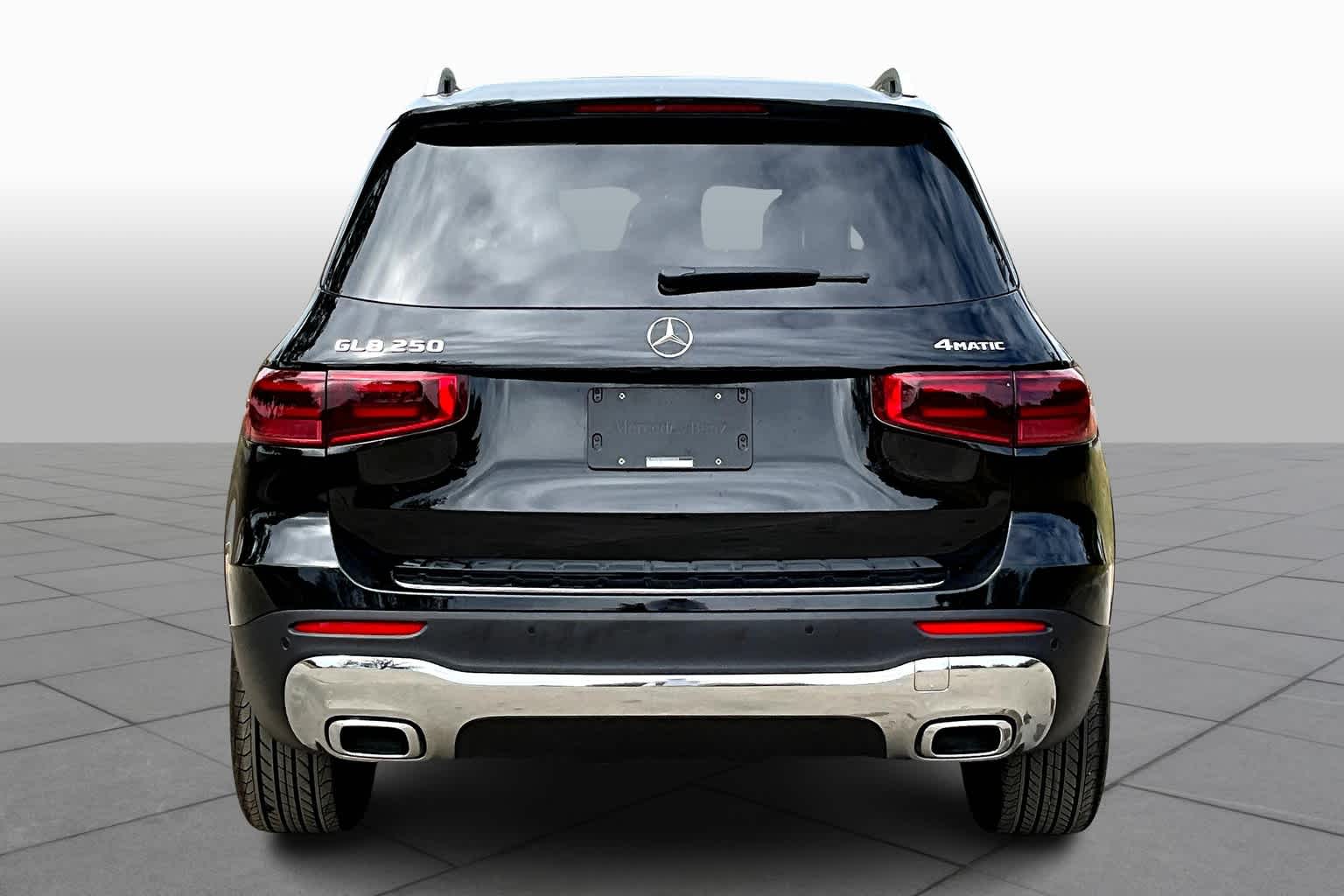 2024 Mercedes Benz GLB 250 4MATIC photo 7
