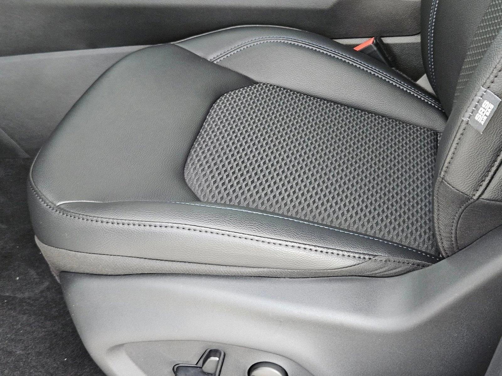 2026 Jeep Compass Latitude Sport photo 4