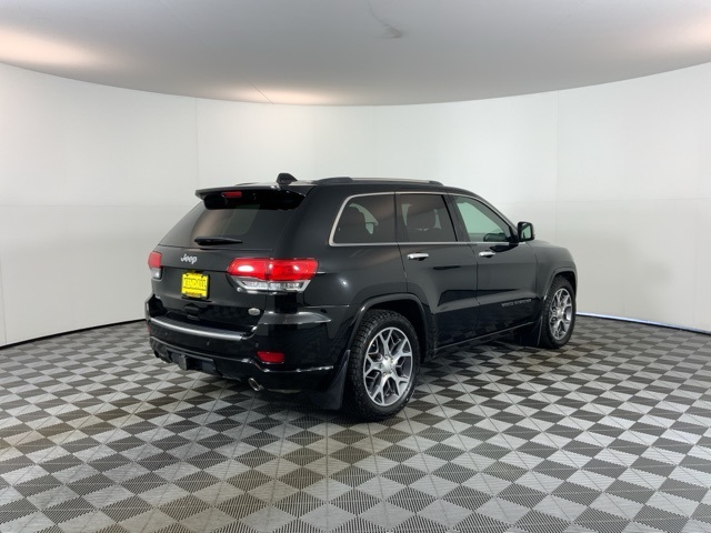 2021 Jeep Grand Cherokee Overland photo 3