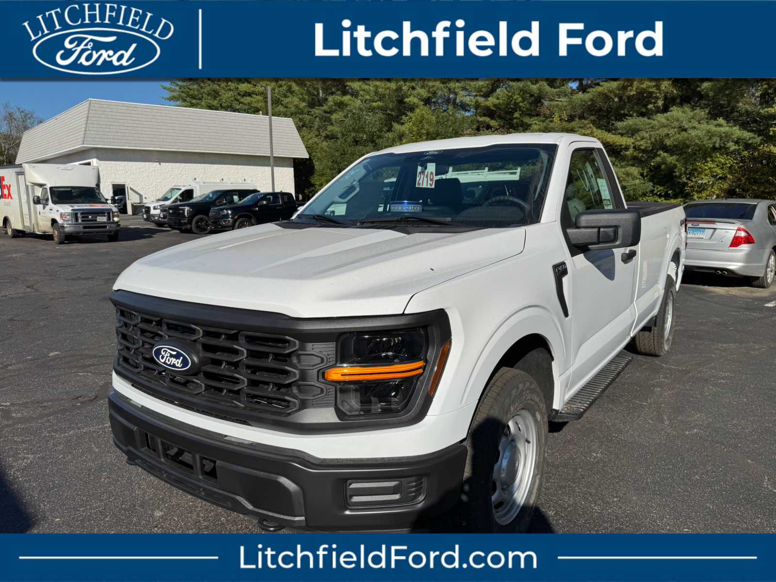 2025 Ford F-150 XL's photo