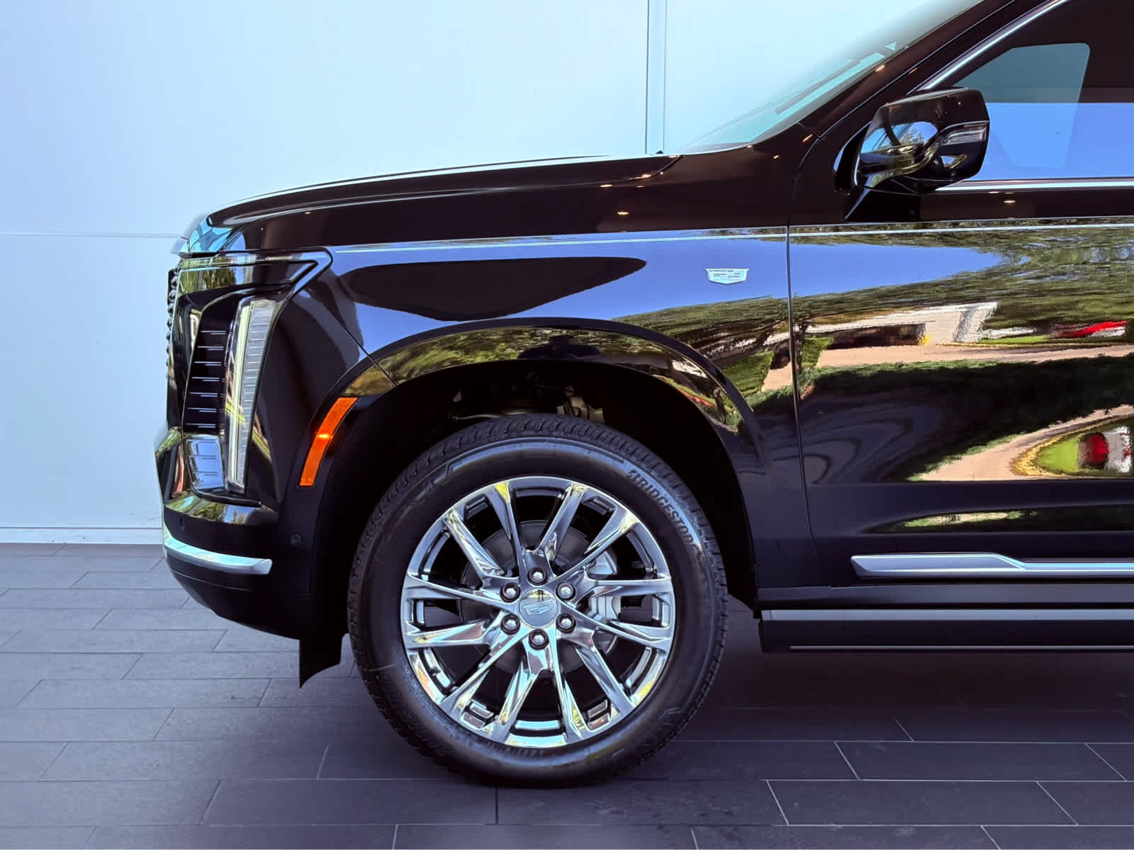 2025 Cadillac Escalade Premium Luxury photo 5