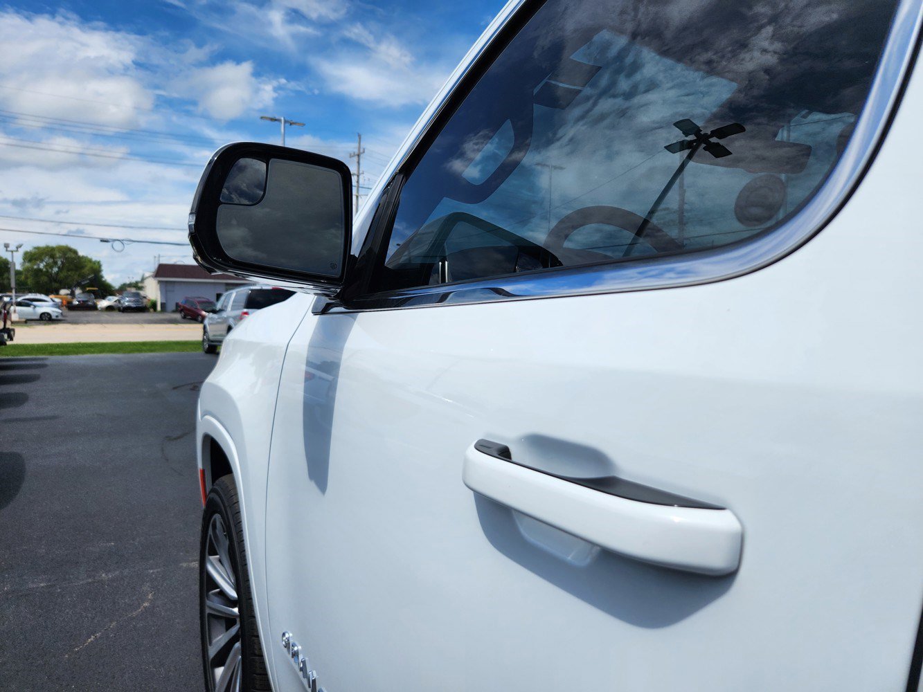 2022 Jeep Grand Wagoneer II photo 42