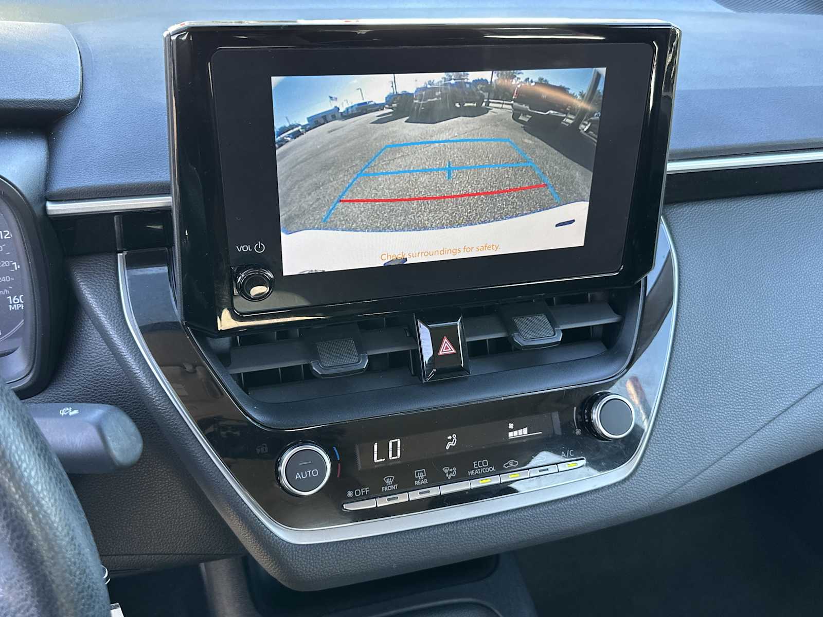 2023 Toyota Corolla LE photo 21