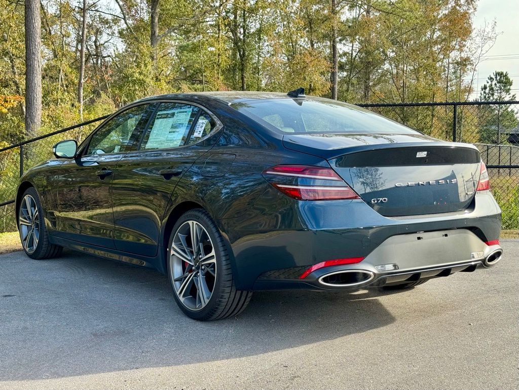 2025 Genesis G70 3.3T Sport Advanced photo 11