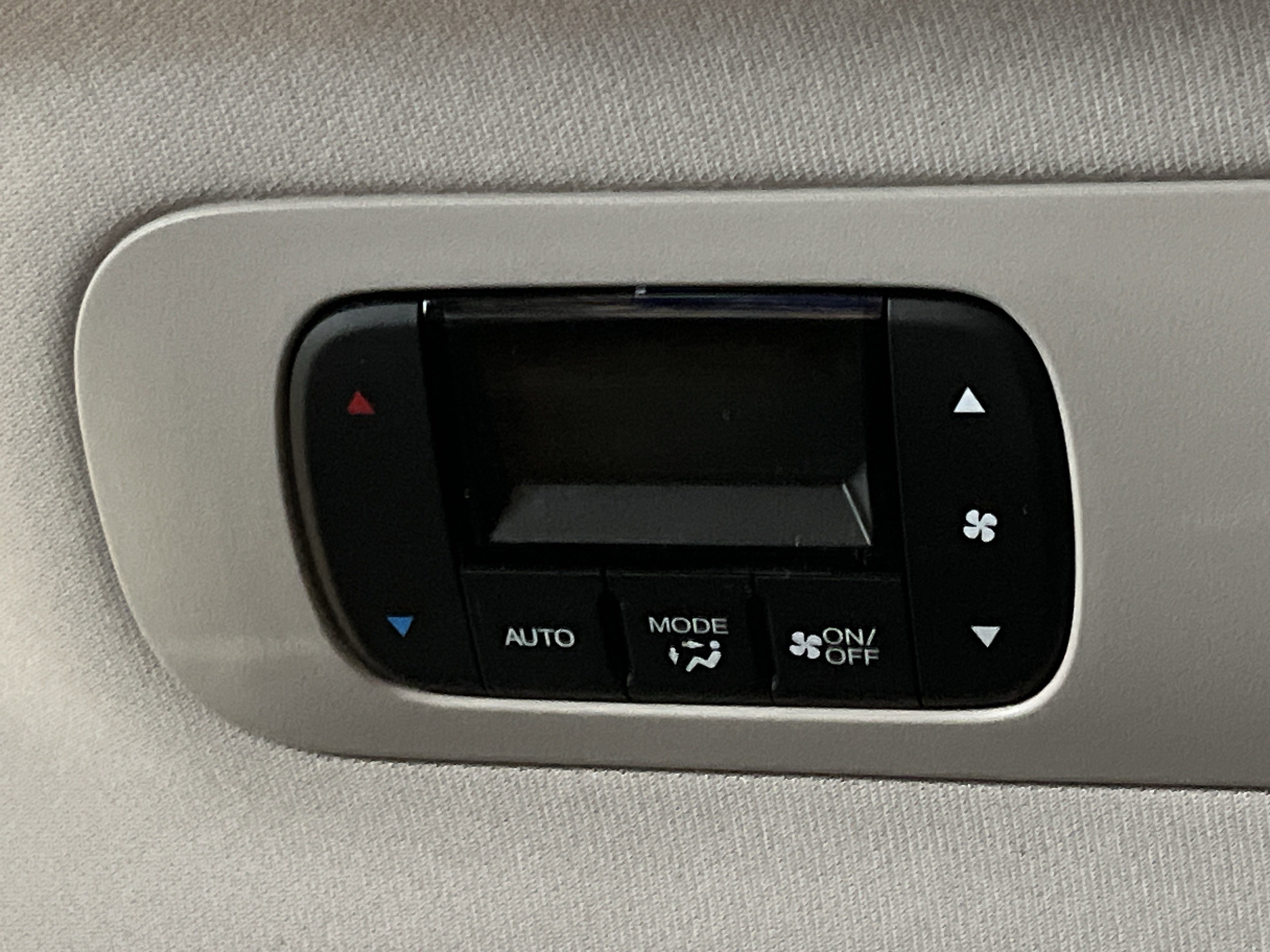 2026 Honda Odyssey Elite photo 8