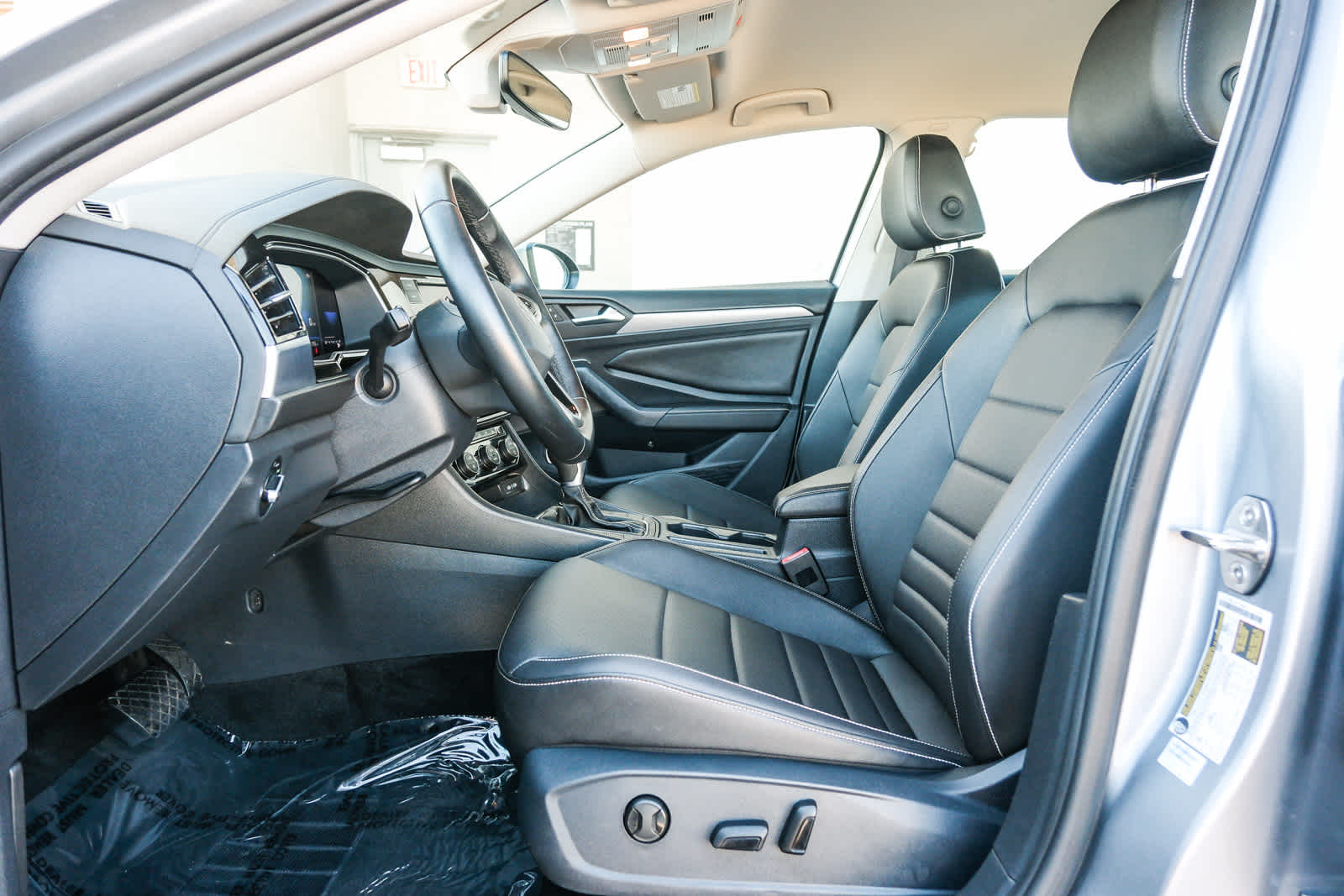 2024 Volkswagen Jetta SE photo 19