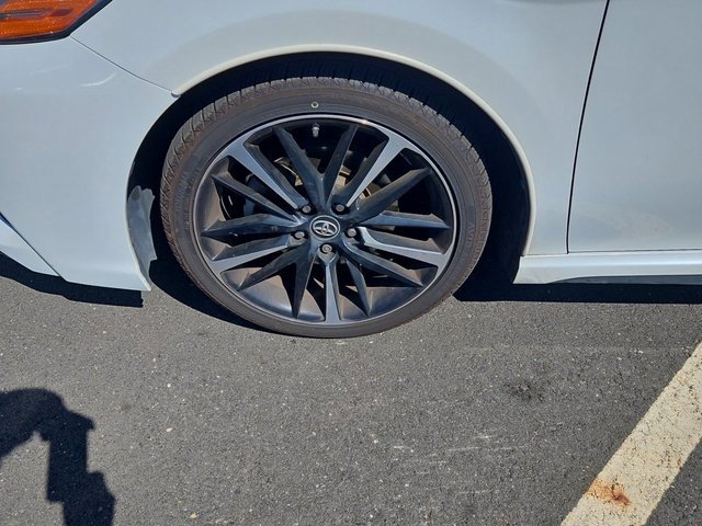 2019 Toyota Camry XSE V6 photo 2