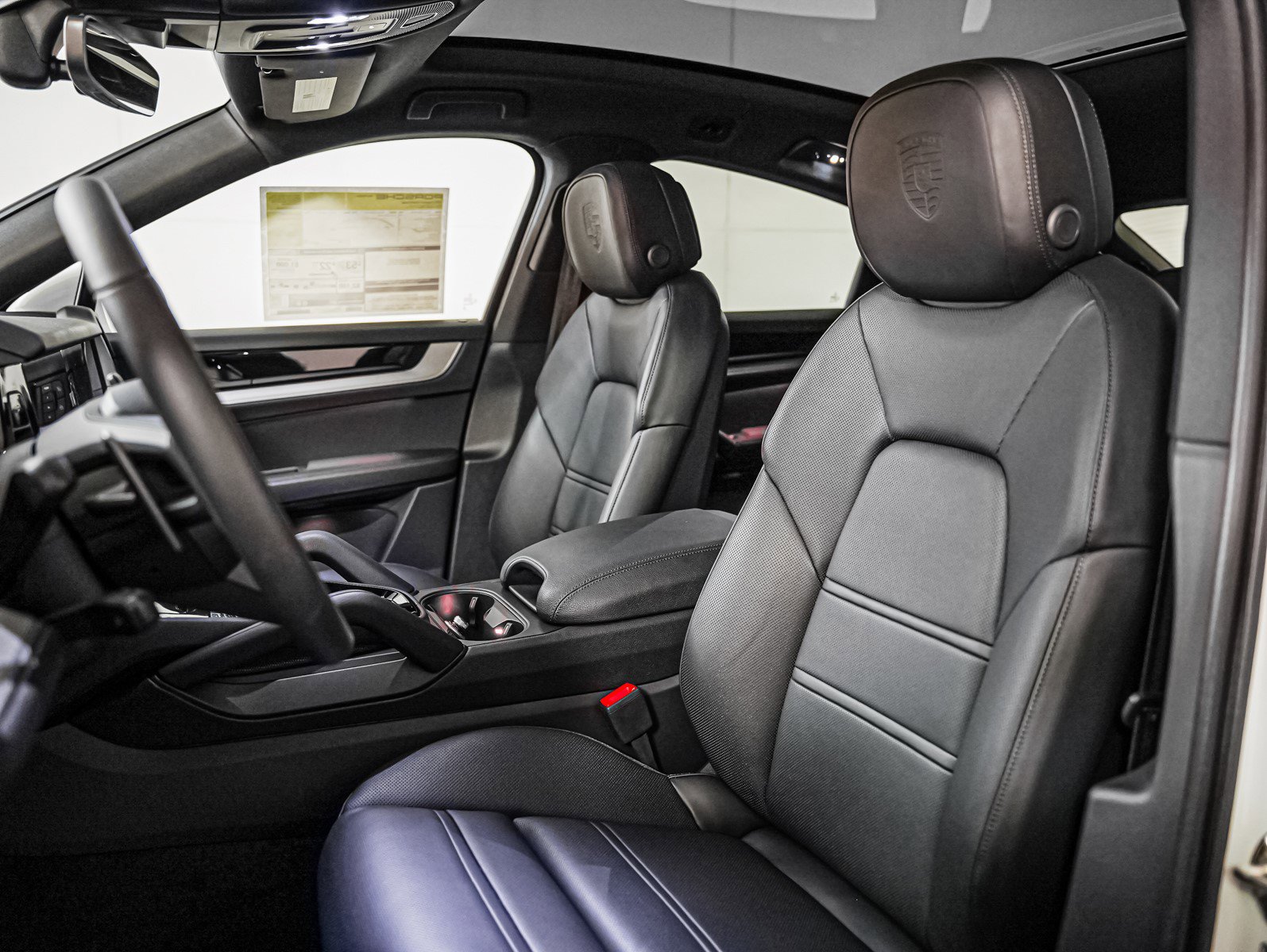 2025 Porsche Cayenne E-Hybrid Coupe photo 5