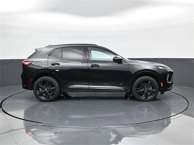 2025 Buick Envision Sport Touring photo 2
