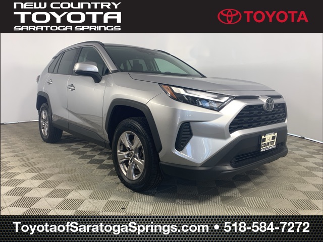 2023 Toyota RAV4 XLE's photo