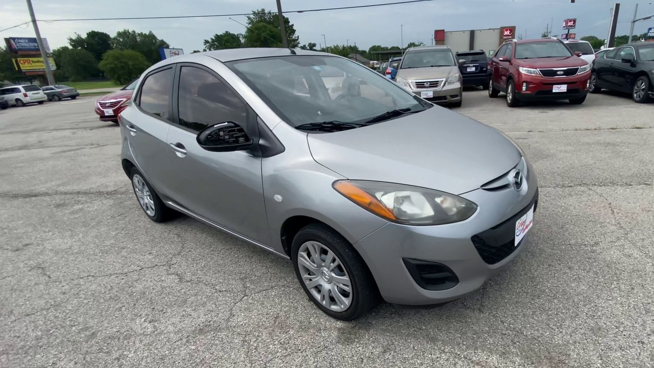 2011 Mazda Mazda2 Sport's photo
