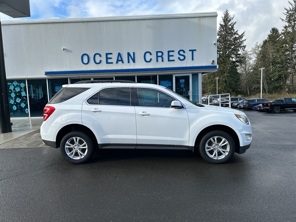 2017 Chevrolet Equinox LT's photo