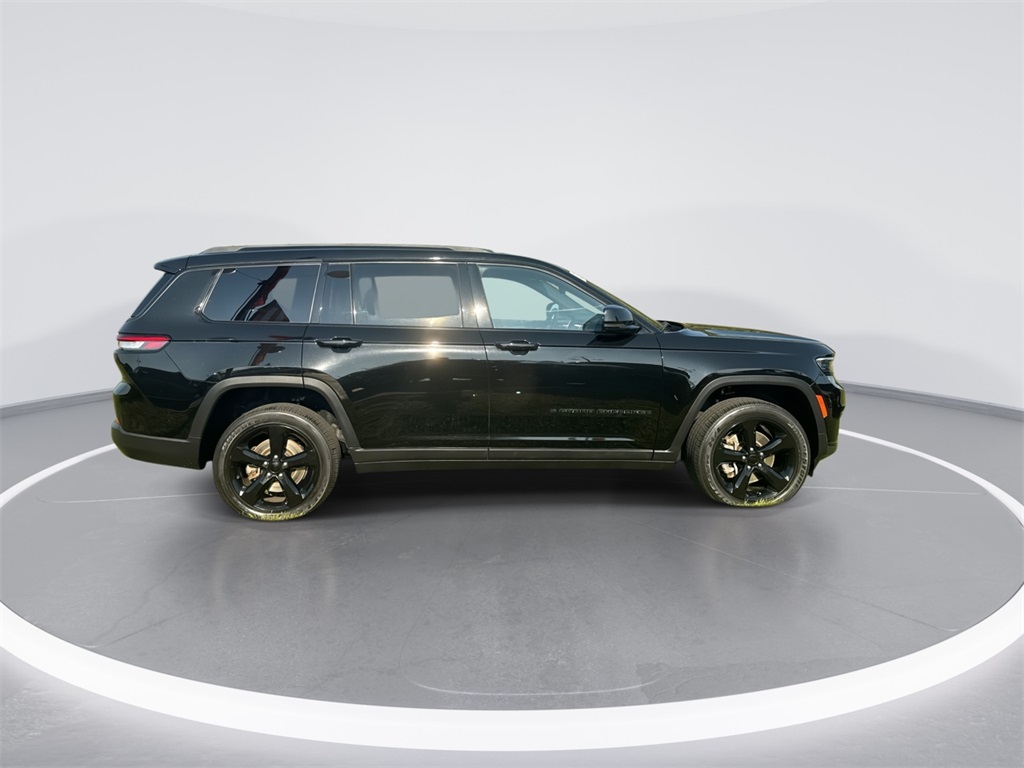 2022 Jeep Grand Cherokee Altitude photo 8