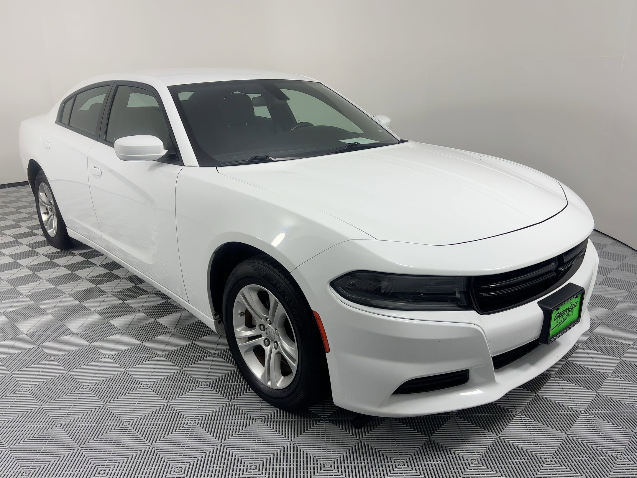 2022 Dodge Charger SXT photo 6