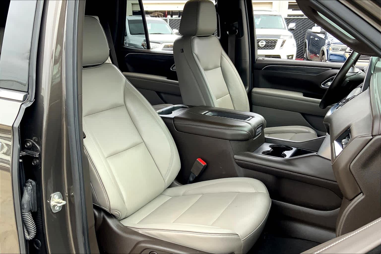 2021 Gmc Yukon SLT photo 8