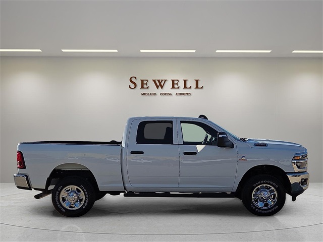 2025 Ram 2500 Tradesman photo 4