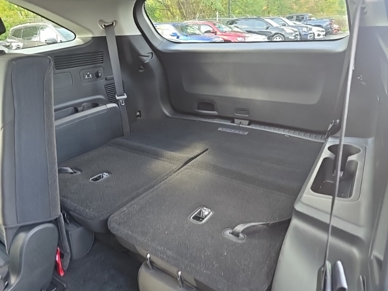 2025 Kia Sorento LX photo 25