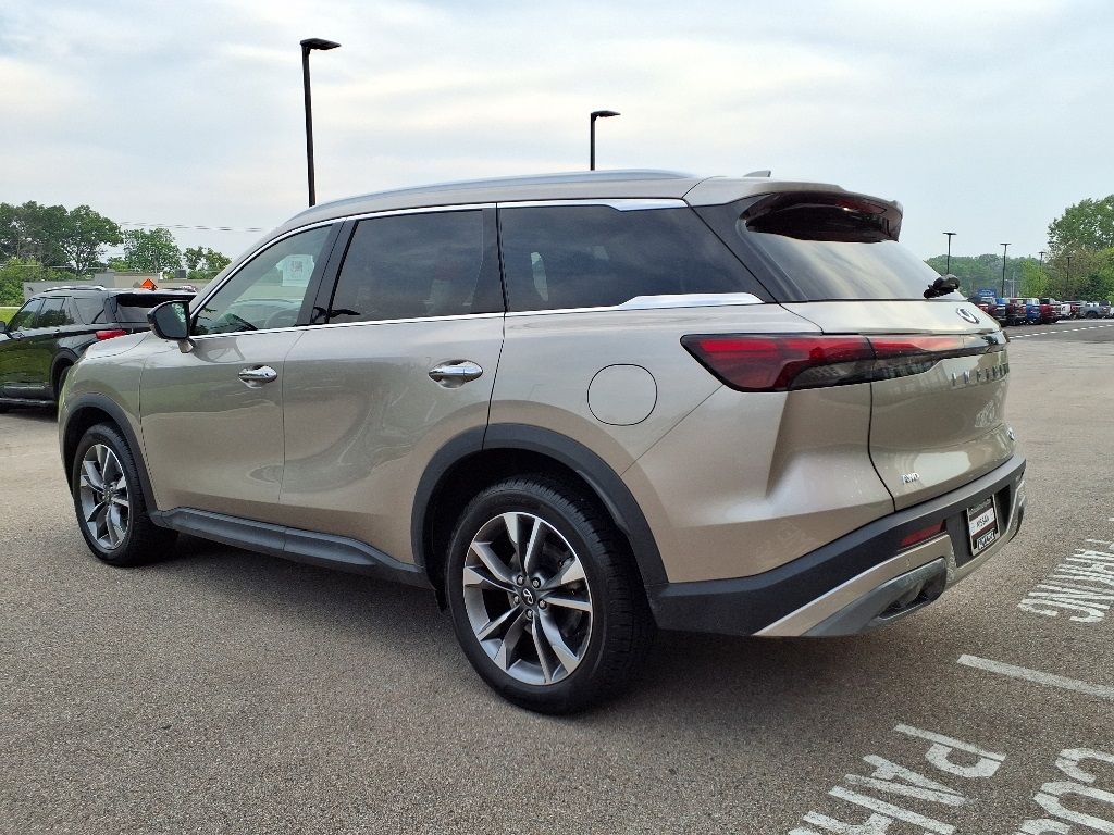 2022 Infiniti QX60 Luxe photo 4