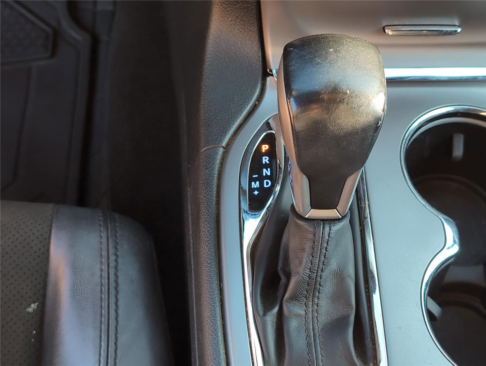 2020 Jeep Grand Cherokee Altitude photo 12