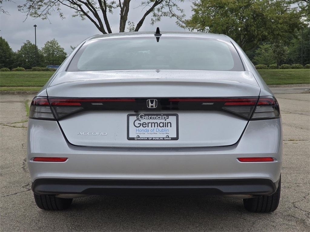2025 Honda Accord SE photo 6
