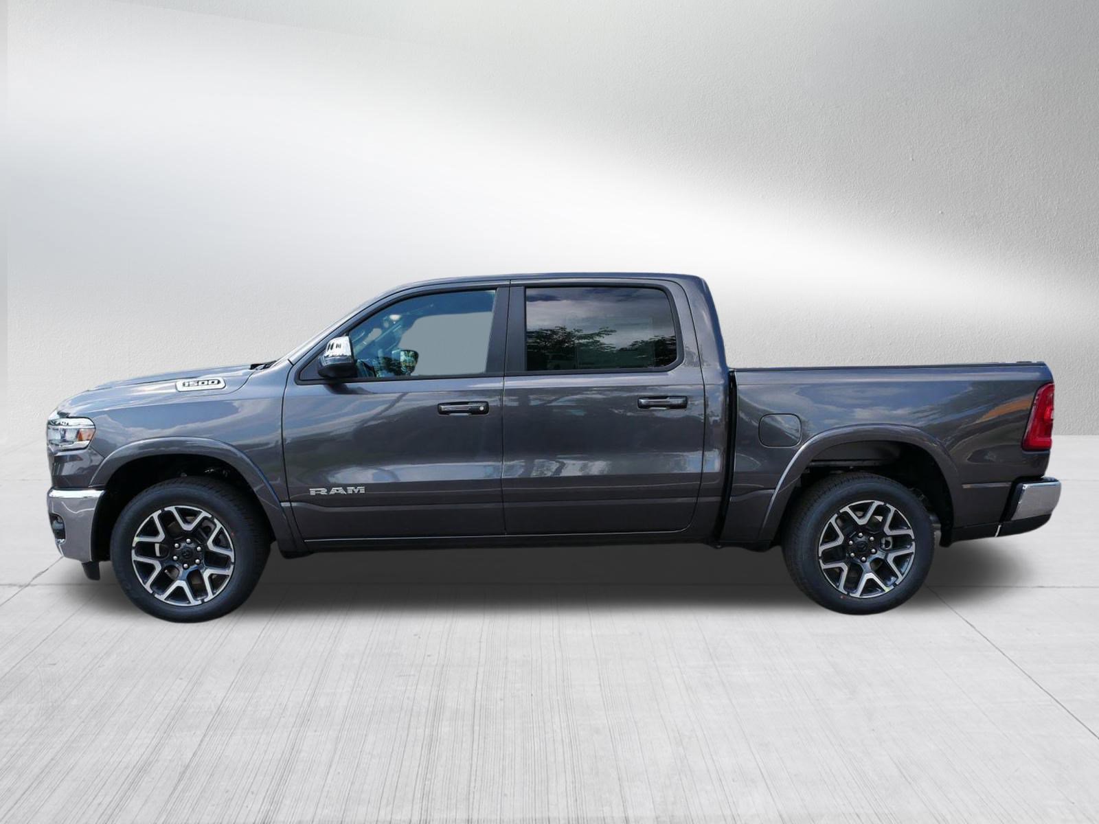 2026 Ram 1500 Laramie photo 4