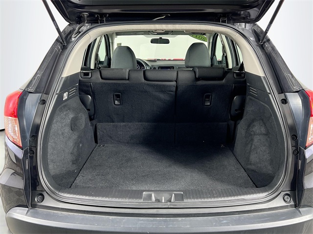 2017 Honda HR-V LX photo 22