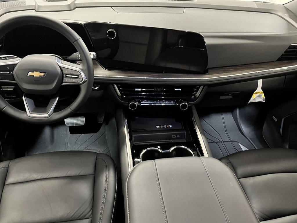 2025 Chevrolet Tahoe LT photo 9