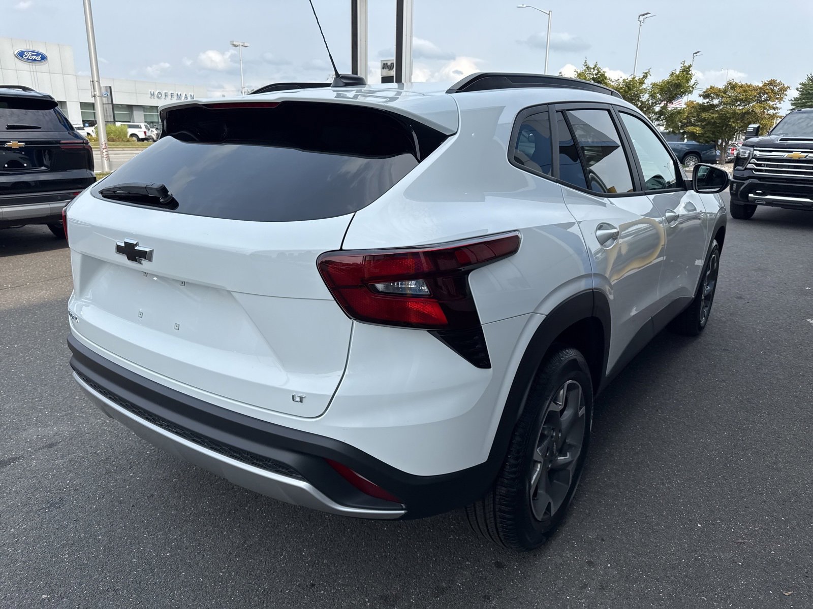 2025 Chevrolet Trax LT photo 5