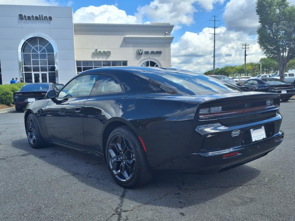 2025 Dodge Charger R/T photo 16