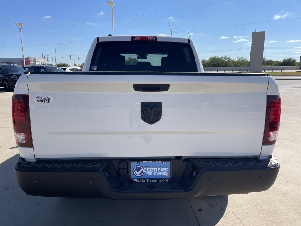 2024 Ram 1500 Classic Warlock photo 4