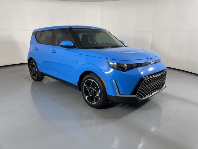 2025 Kia Soul EX photo 2