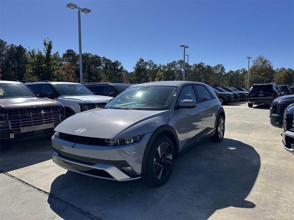 2026 Hyundai IONIQ 5 SEL's photo
