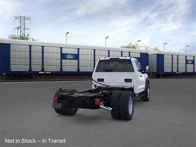 2025 Ford F-550 photo 6