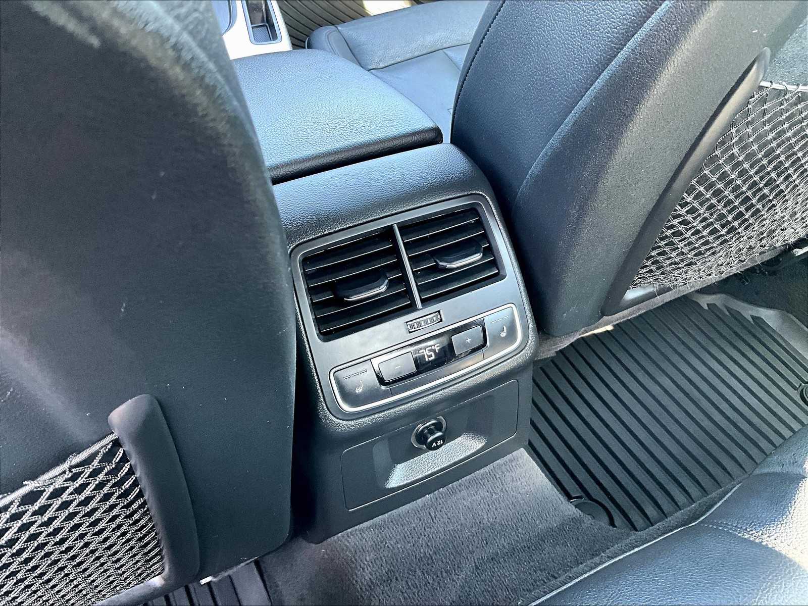 2017 Audi A4 Quattro Premium Plus photo 25