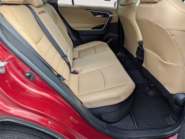 2021 Toyota RAV4 Hybrid XLE Premium photo 26