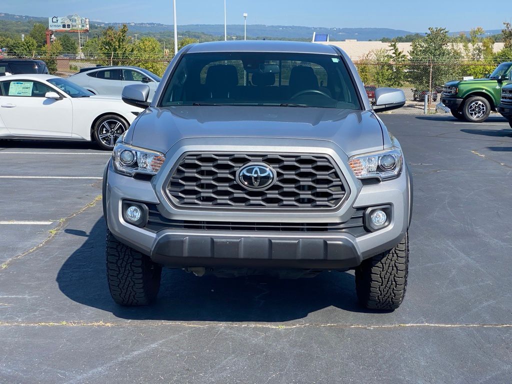 2020 Toyota Tacoma SR5 photo 5