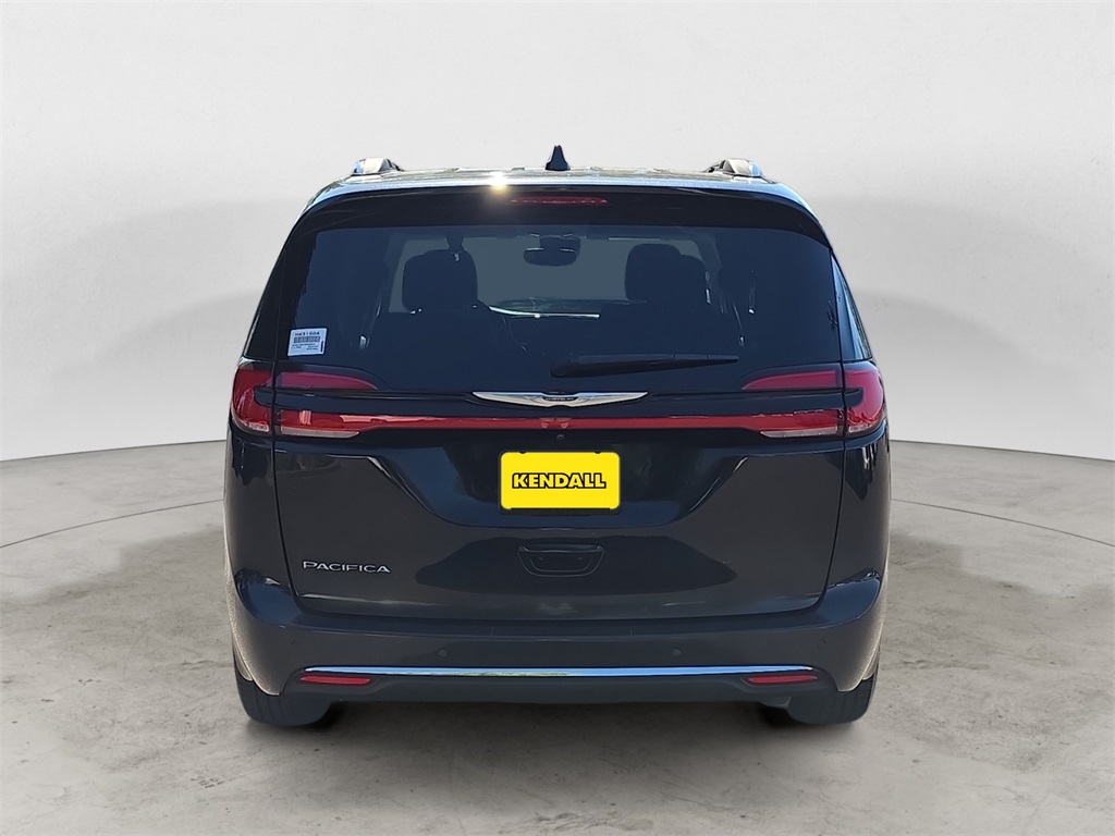 2021 Chrysler Pacifica Touring L photo 4