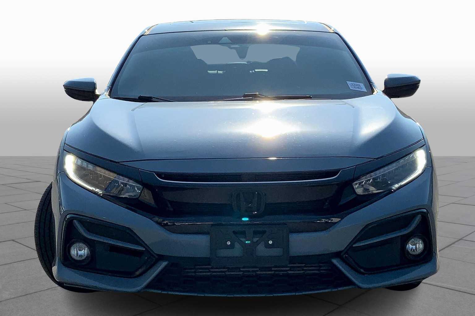 2020 Honda Civic Sport Touring photo 3