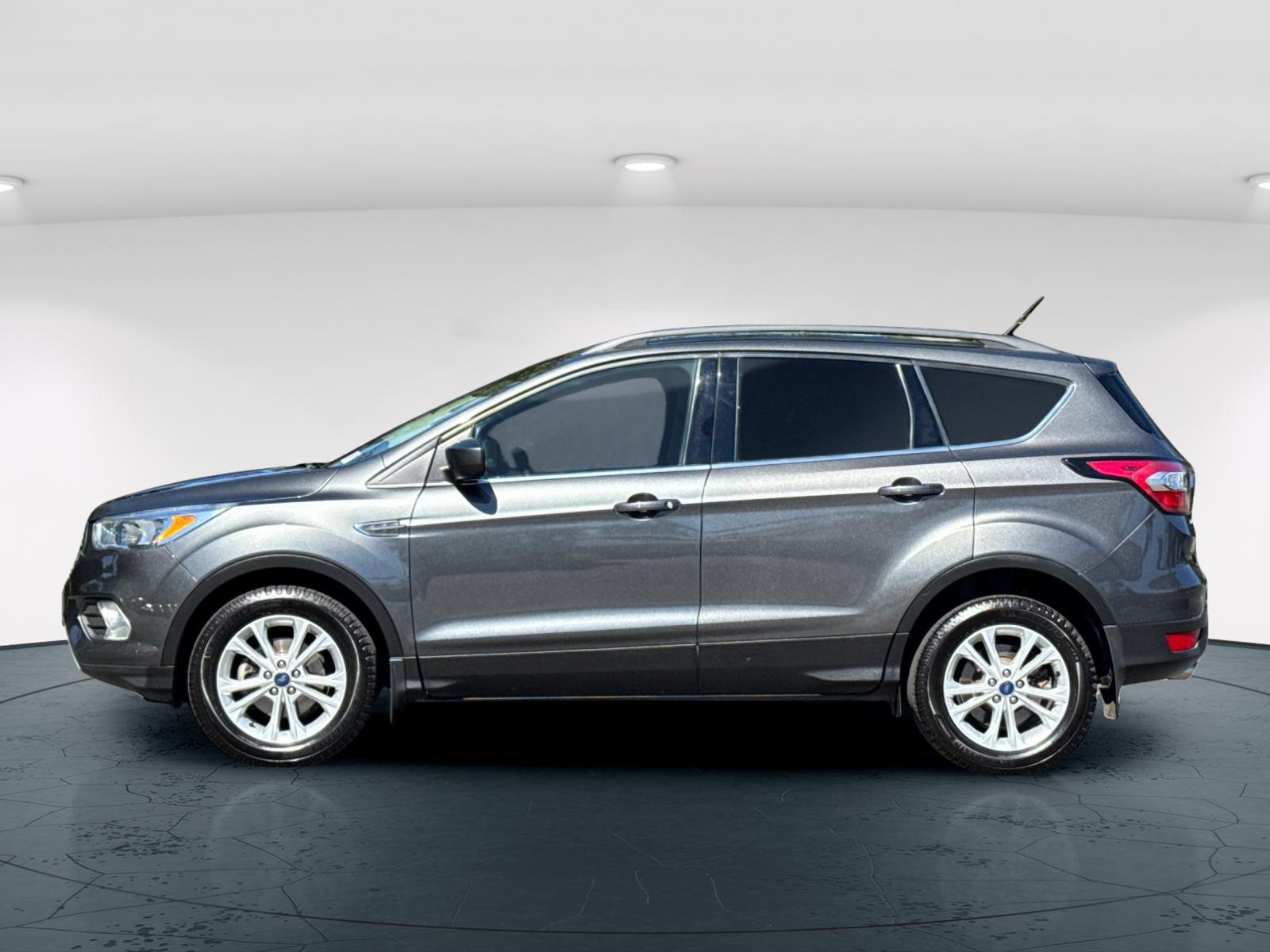 2018 Ford Escape SE photo 4