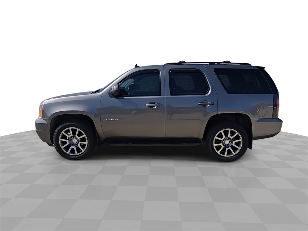 2011 Gmc Yukon SLT photo 4