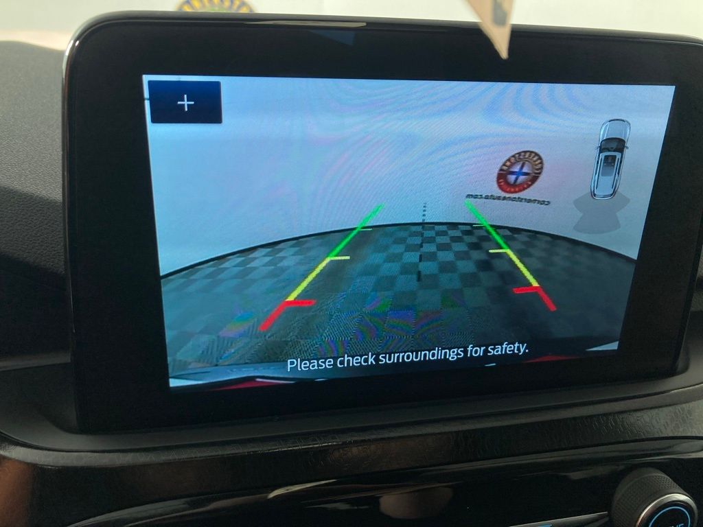 2022 Ford Escape SEL photo 4